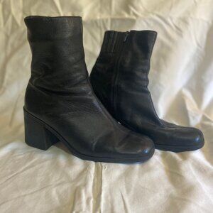 Black leather square toe chunky heel boots US womens' 11